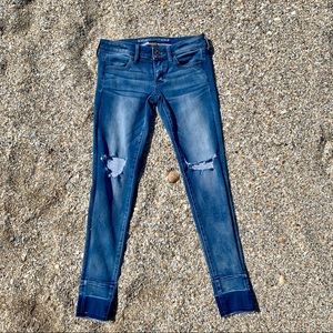 🌺 SuperLow Medium Wash American Eagle Jegging 🌺